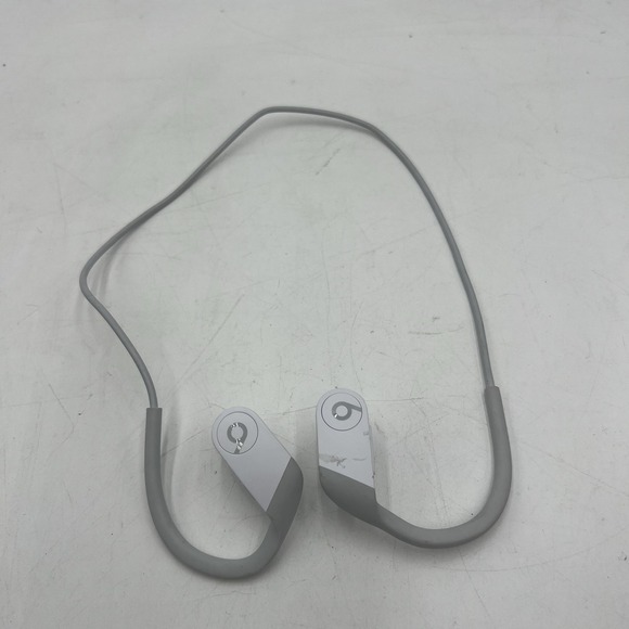 Beats by Dre Powerbeats 4 High-Performance Wireless Bluetooth Headphones A2015 - Picture 1 of 6